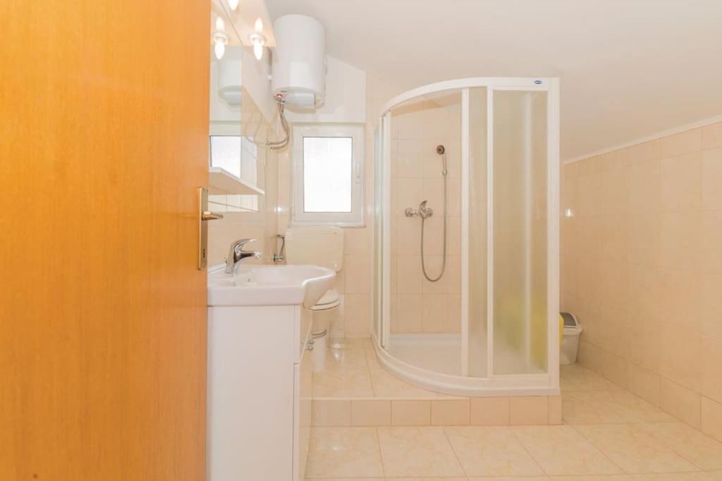 Apartman Maura Vlašići Exteriör bild